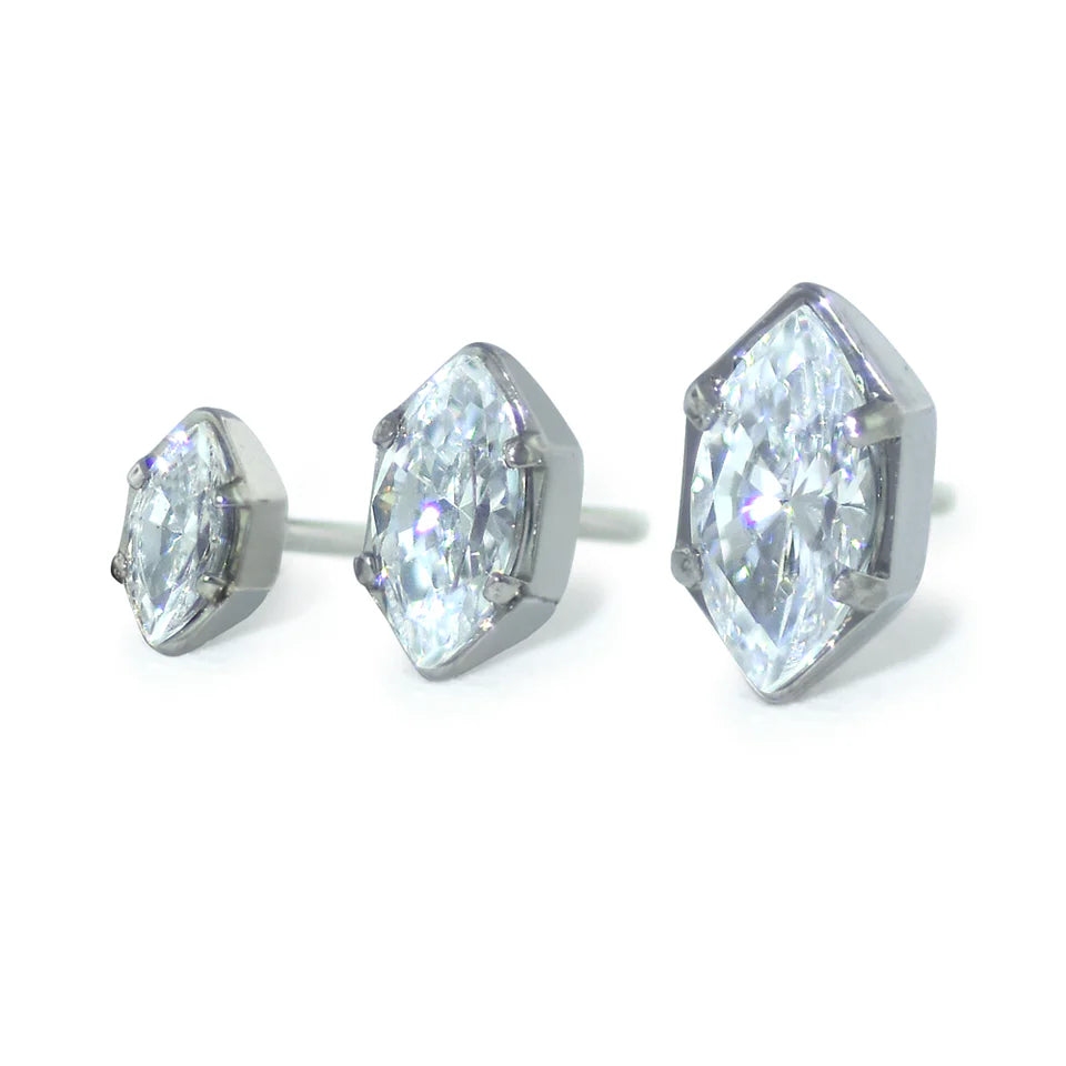 Marquise cut prong gem